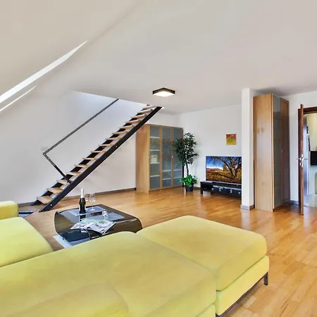 Dolna - 2 Floor Apartament In Direct Centrum, Air-Conditioning, Balcony *
