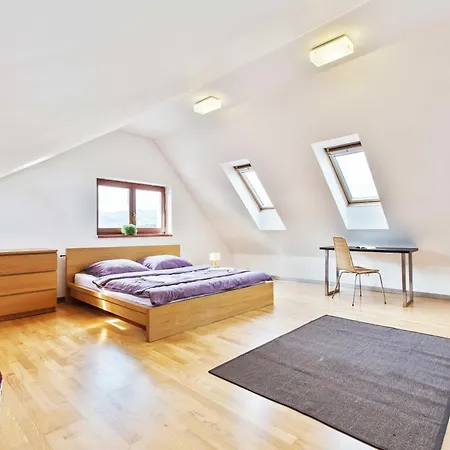 Dolna - 2 Floor Apartament In Direct Centrum, Air-Conditioning, Balcony *